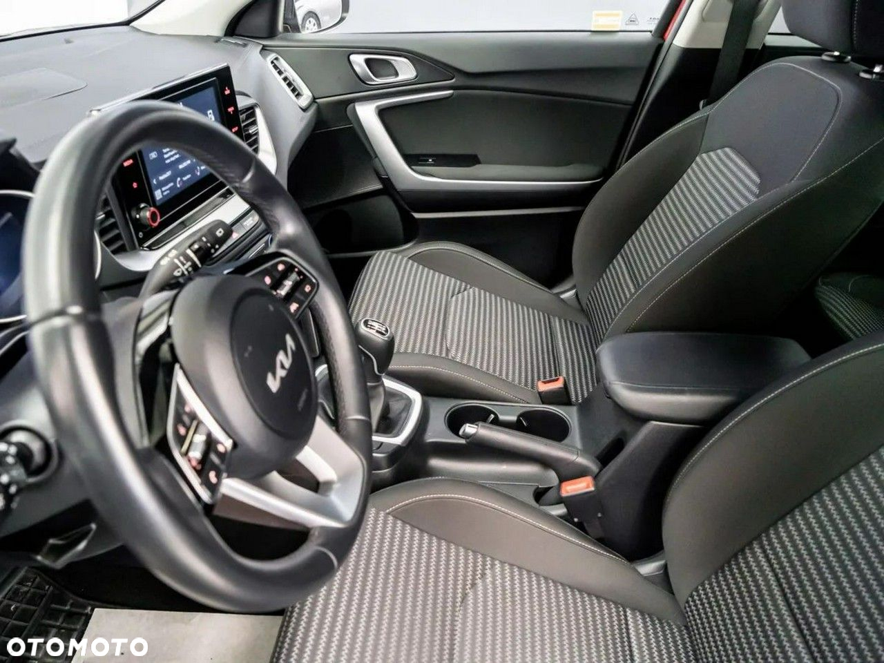 Kia XCeed 1.5 T-GDI M - 22