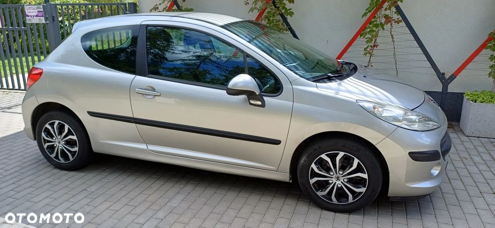 Peugeot 207 - 2