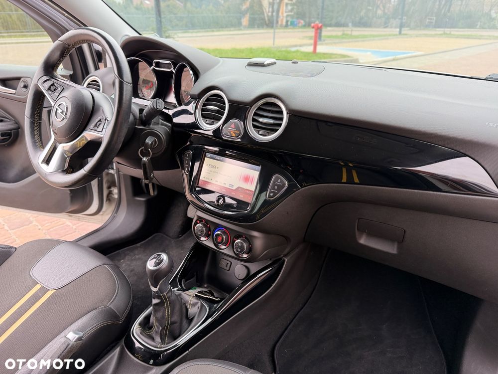 Opel Adam 1.2 White Link - 18