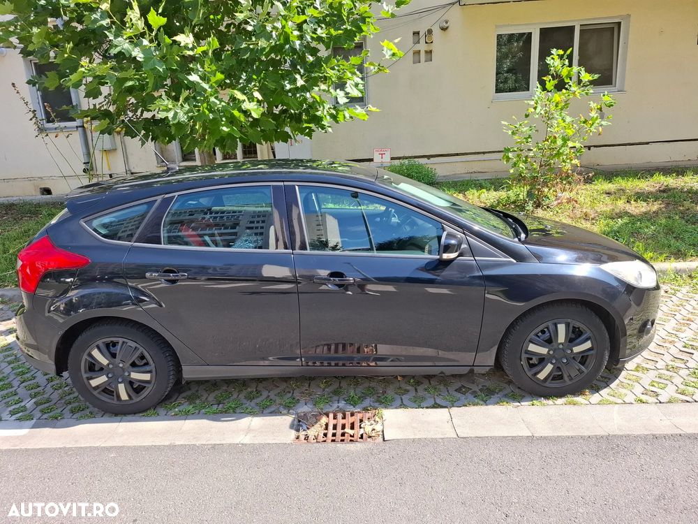 Ford Focus ver-1-0-ecoboost-active - 3