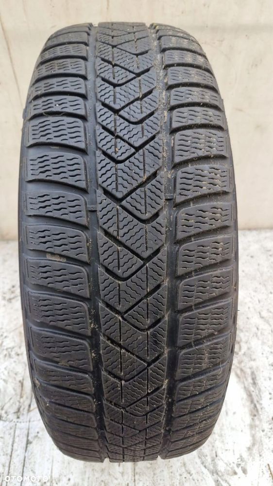 Pirelli Winter SottoZero 3 225/55R17 97 H run flat  - BMW - 1