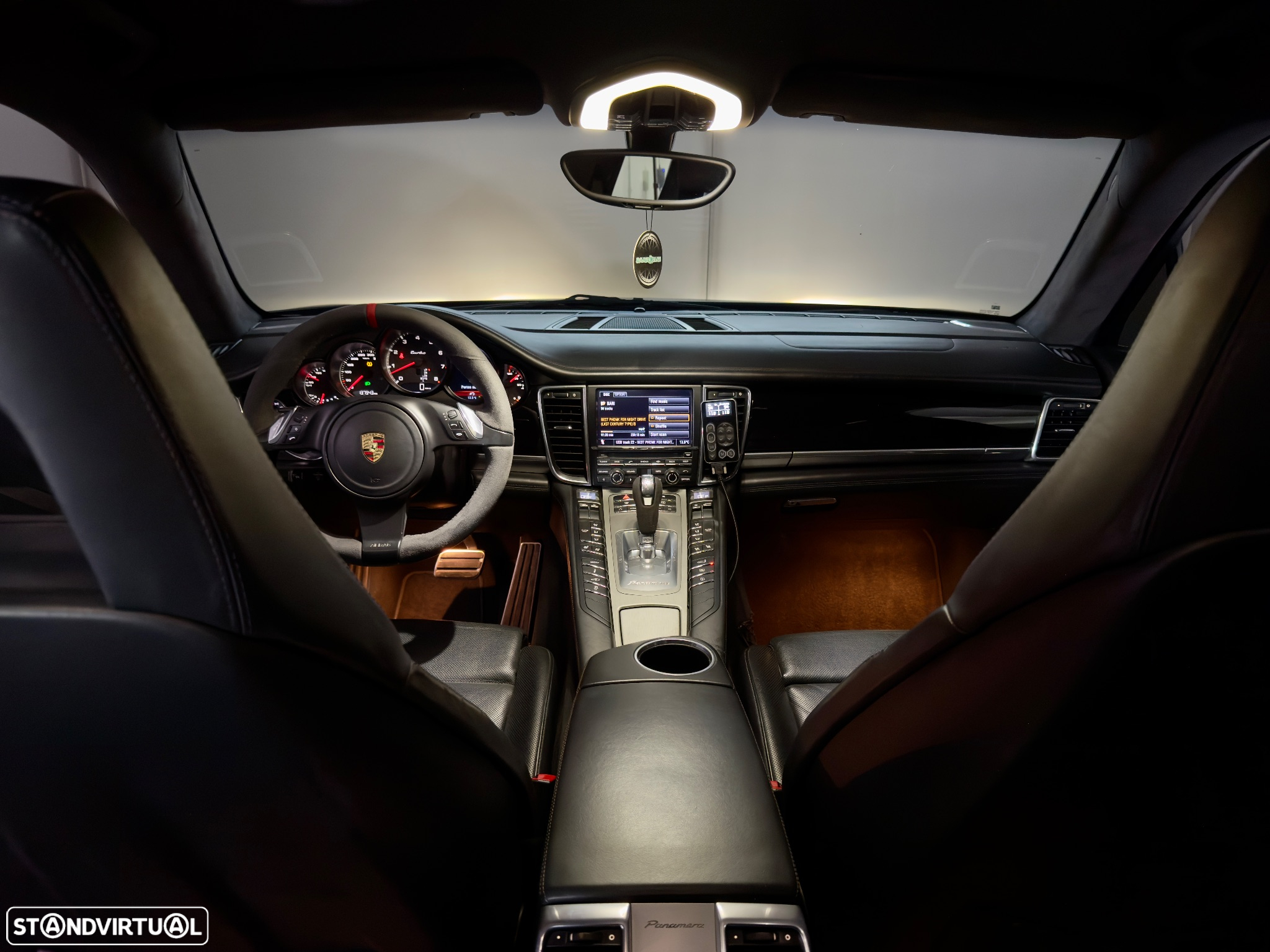 Porsche Panamera Turbo PDK - 10