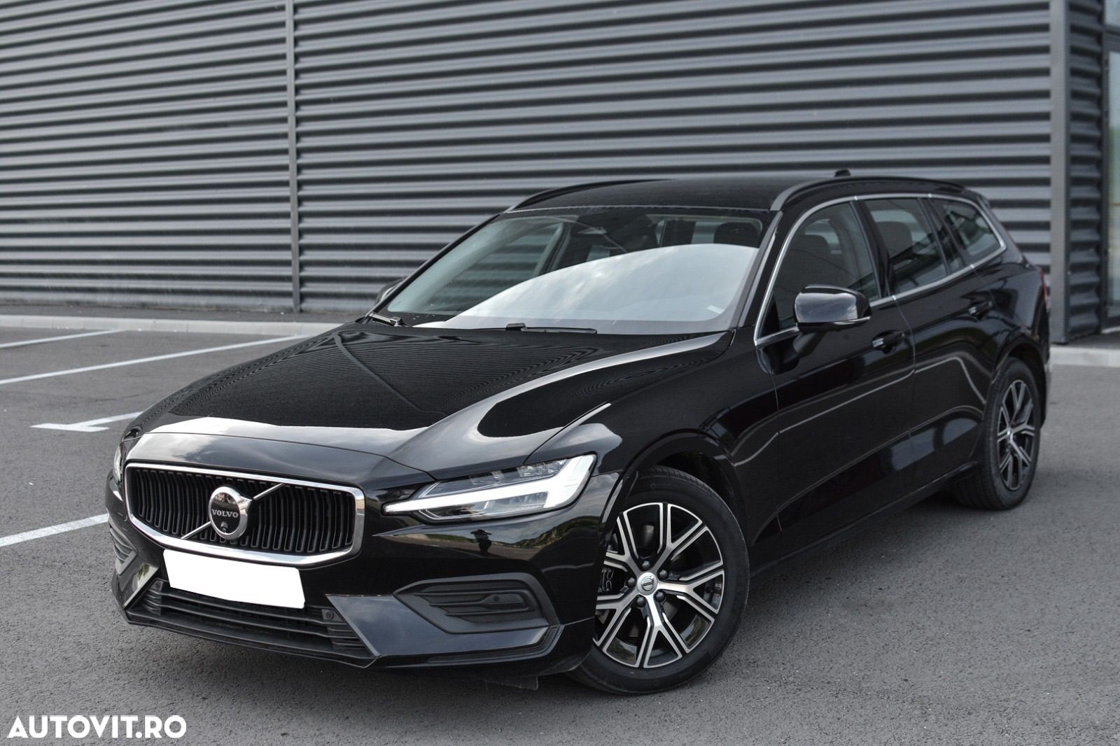 Volvo V60 B4 D Core - 1