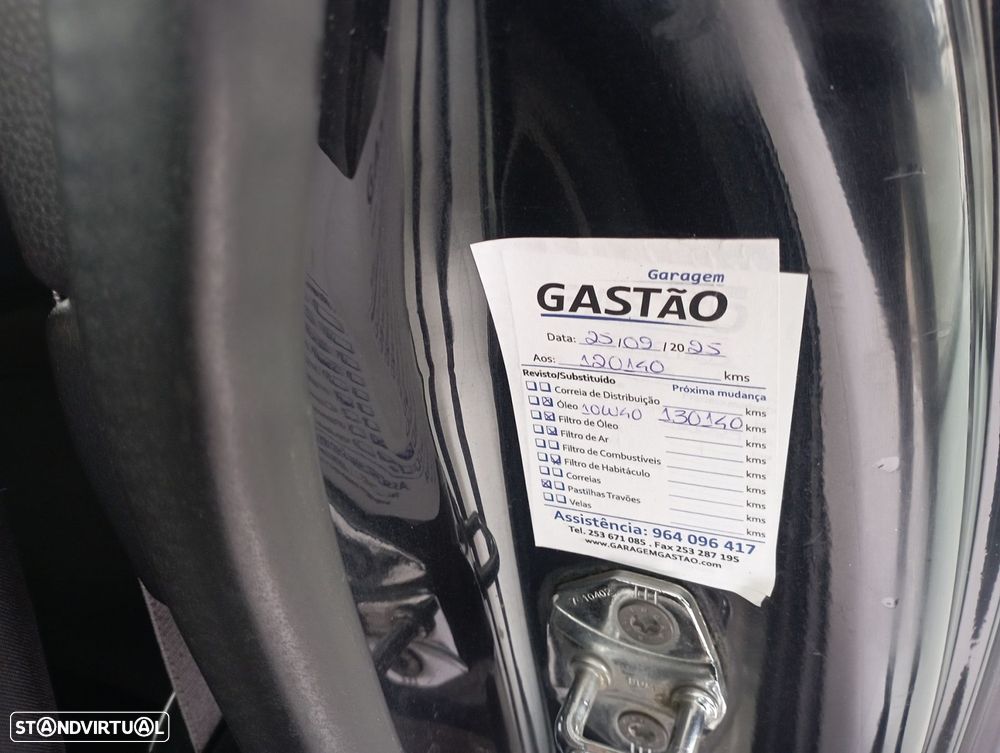 MINI 3 Portas One 1.4 - 19