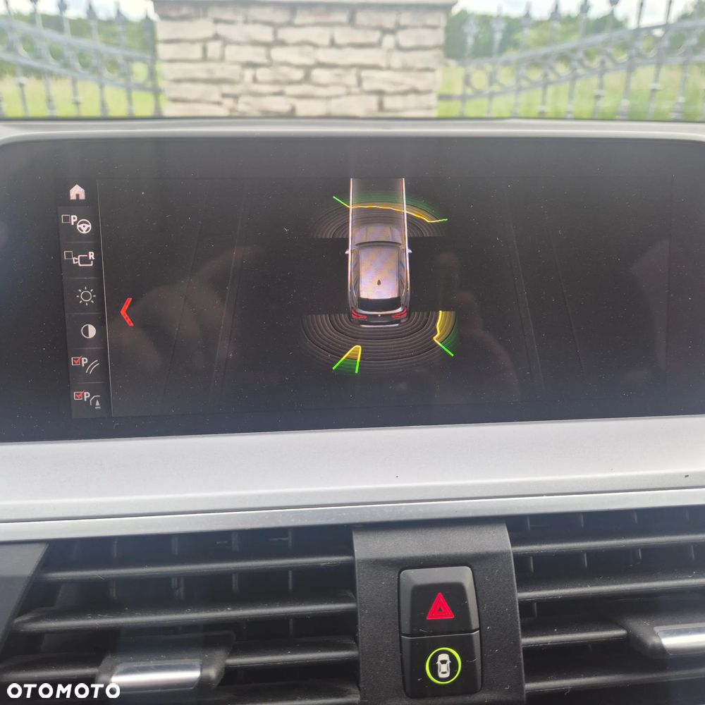 BMW X3 sDrive18d Business Edition - 32