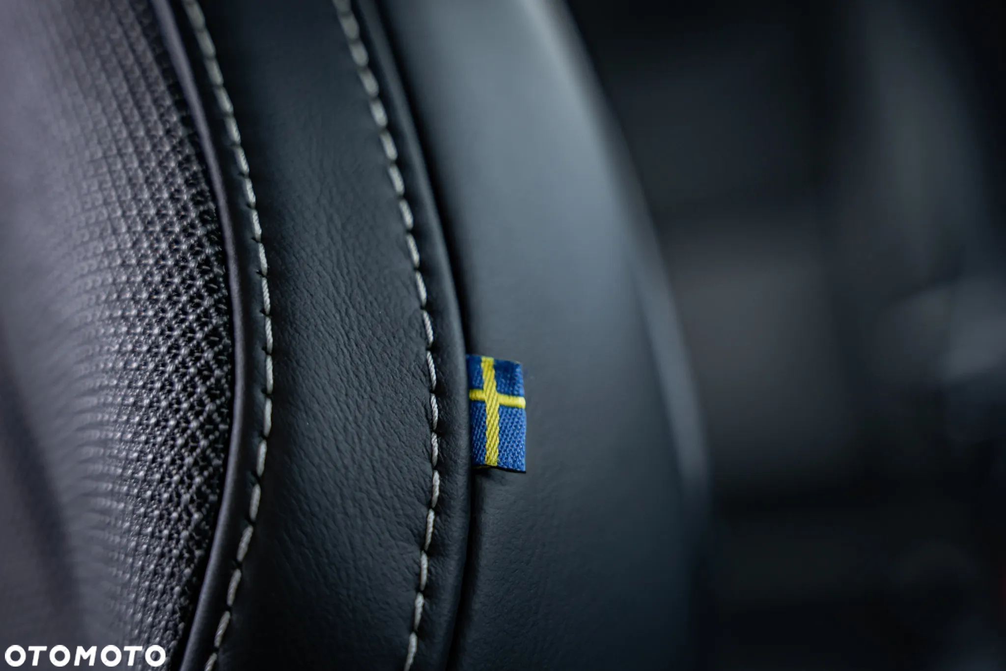 Volvo XC 60 B5 B AWD Geartronic RDesign - 25
