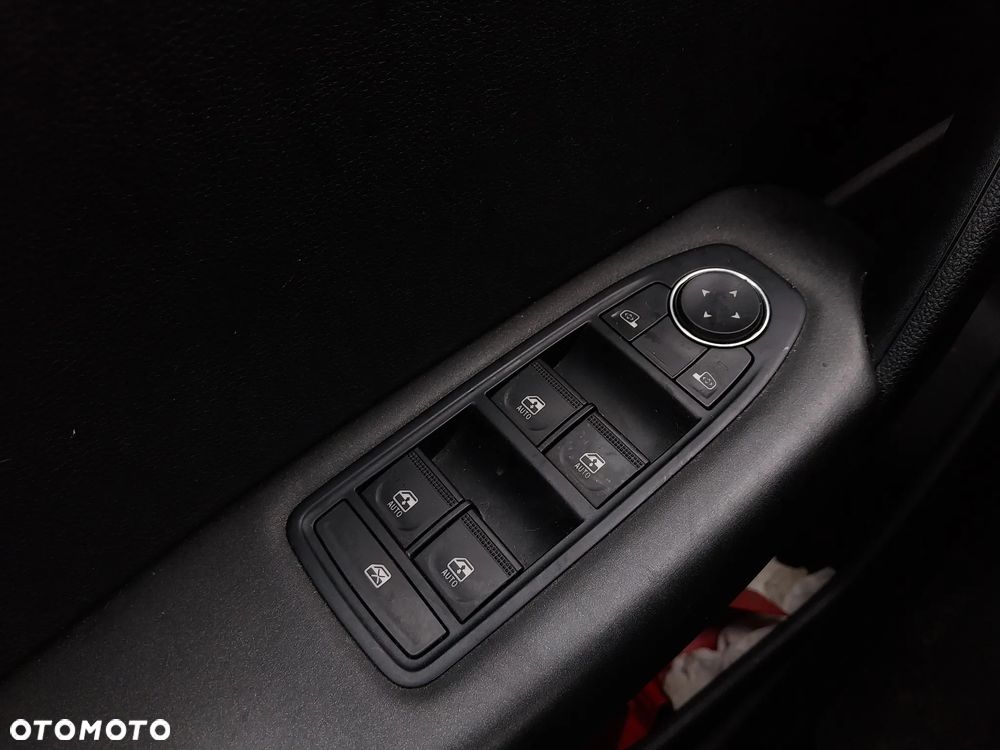 Renault Captur TCe 90 ZEN - 19