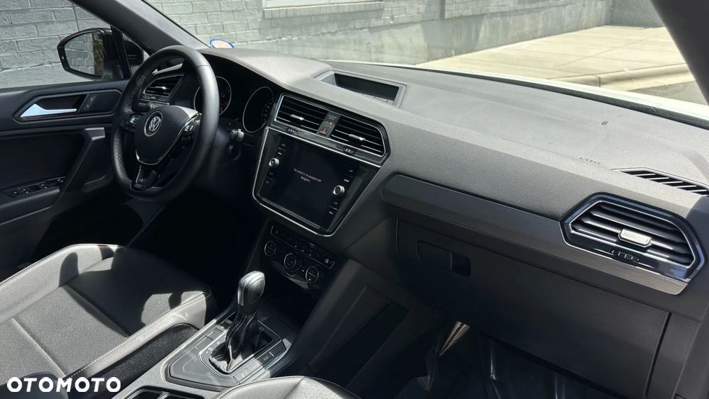 Volkswagen Tiguan 2.0 TSI 4Mot Perfectline R-Style DSG - 24
