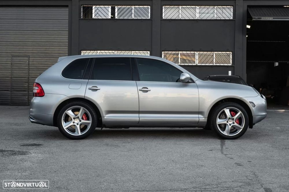 Porsche Cayenne - 3