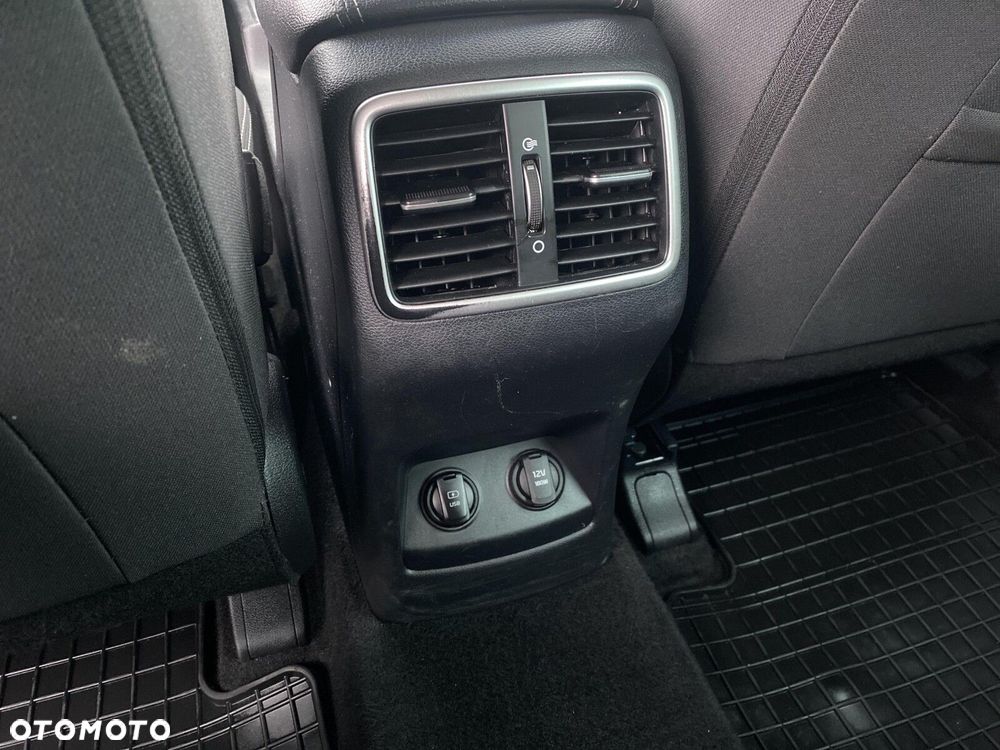 Kia Sportage - 12