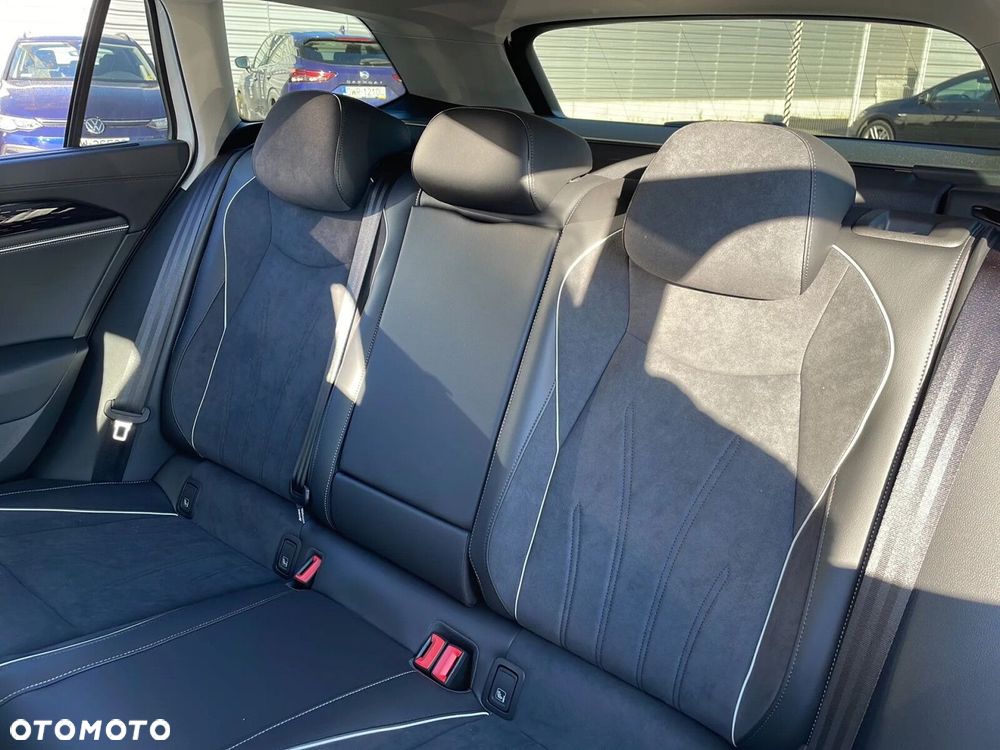 Volkswagen Passat Variant - 7