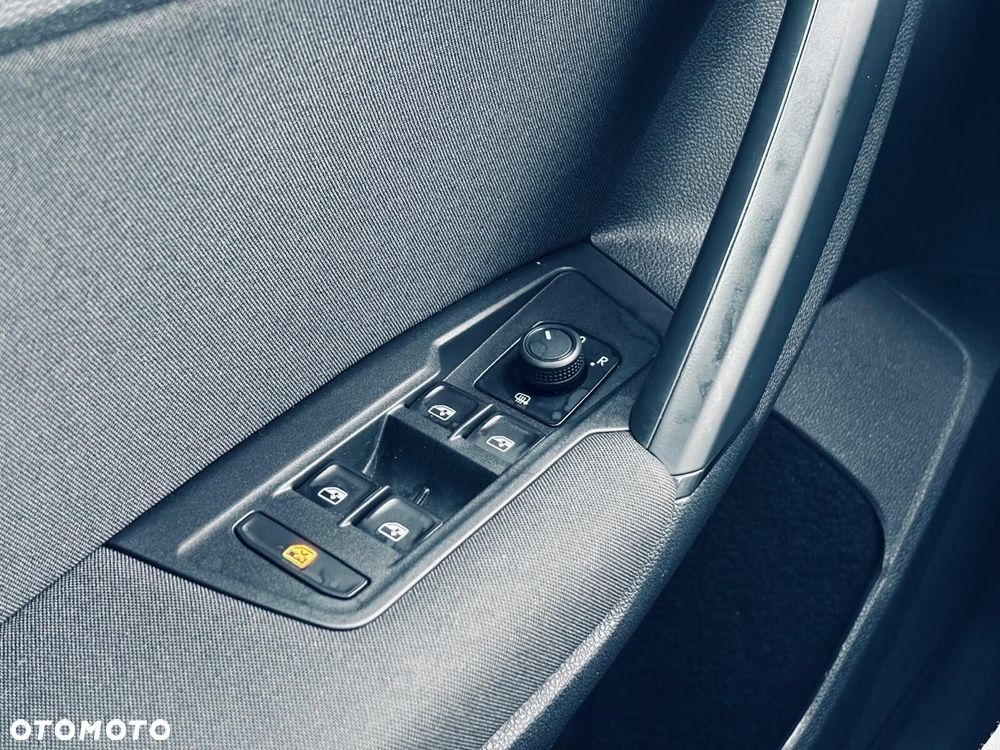 Volkswagen Tiguan 1.5 TSI EVO Trendline - 31