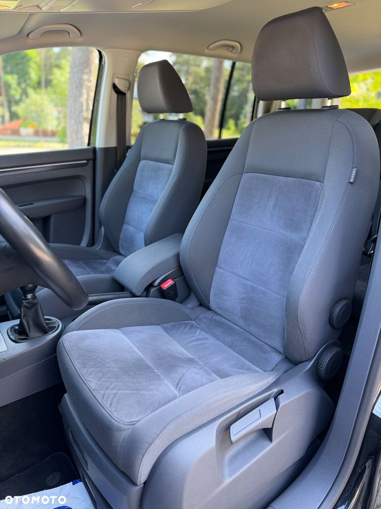 Volkswagen Touran 2.0 TDI Highline - 26