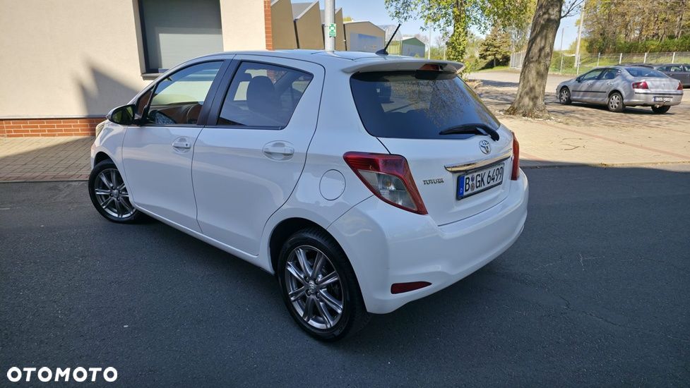 Toyota Yaris 1.33 Premium - 11