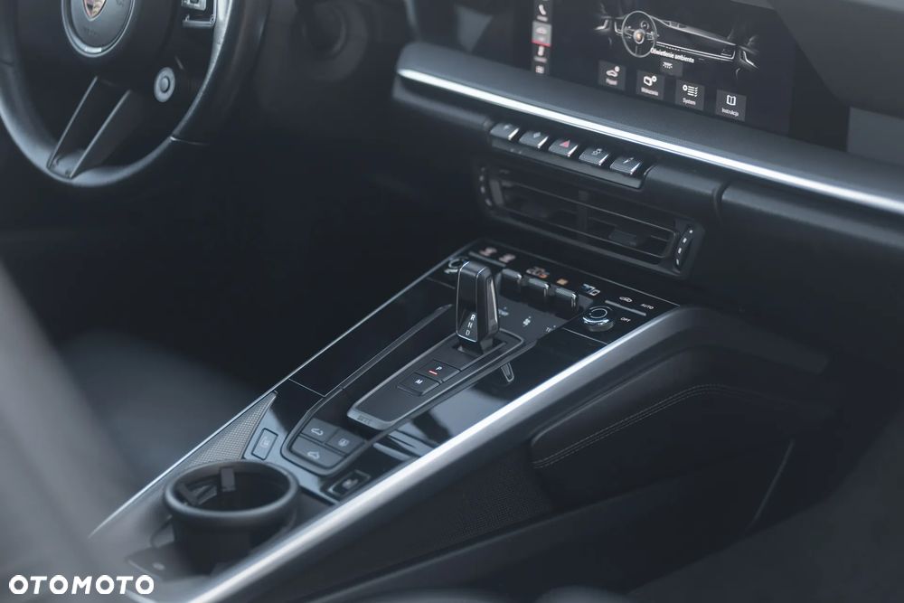 Porsche 911 Carrera S - 26