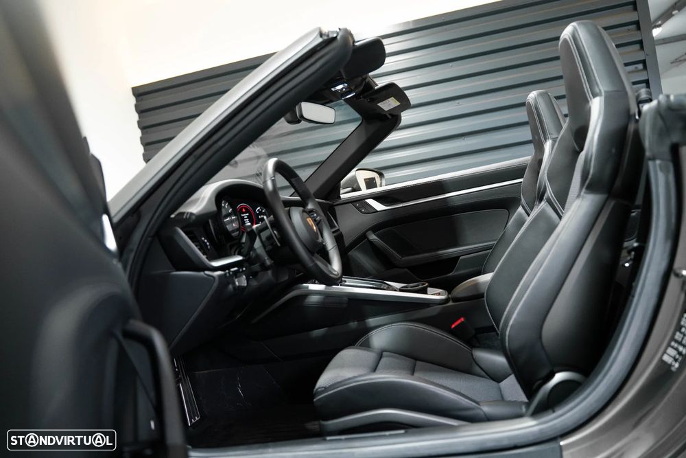 Porsche 911 (992) Carrera 4S Cabriolet PDK - 25
