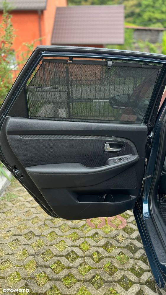 Kia Carens 1.7 CRDi Business Line 7DCT - 10