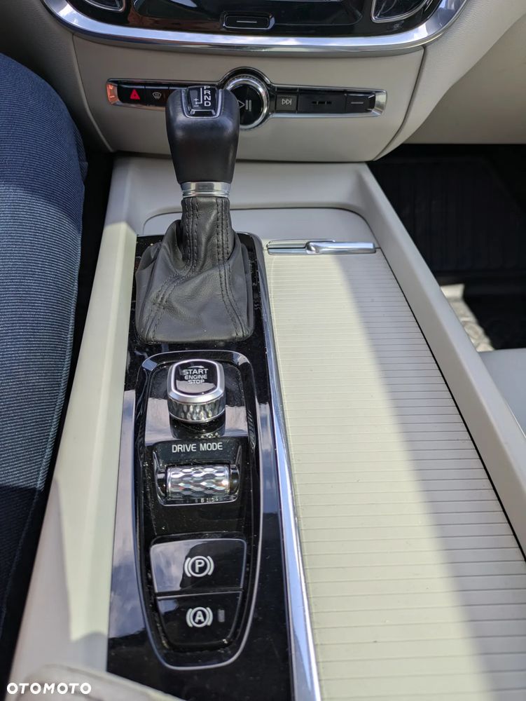 Volvo V60 T5 Geartronic Momentum Pro - 12