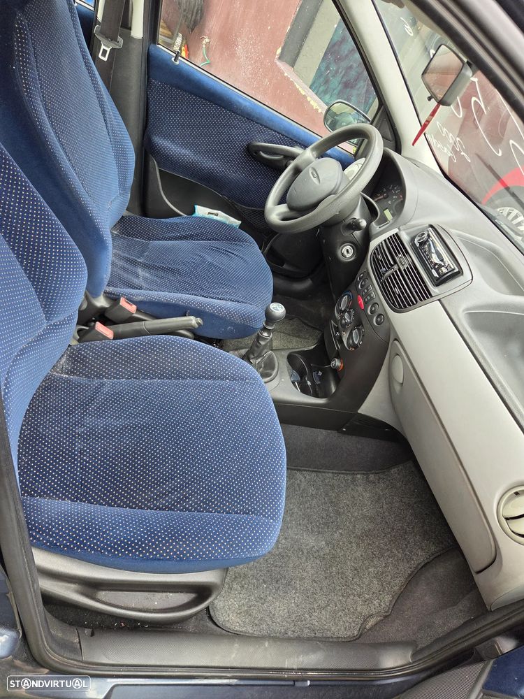 Fiat Punto 1.2 16V ELX - 6