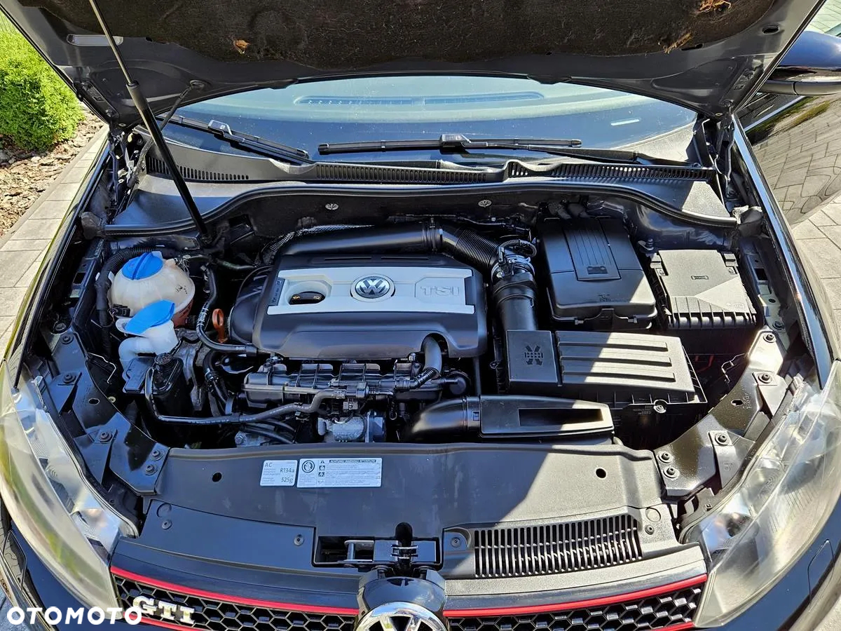 Volkswagen Golf VI 2.0 TSI GTI - 31