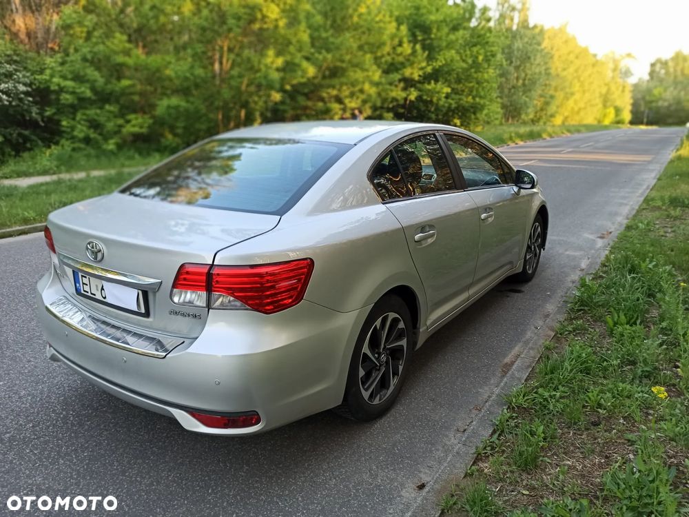 Toyota Avensis 1.8 Active - 4