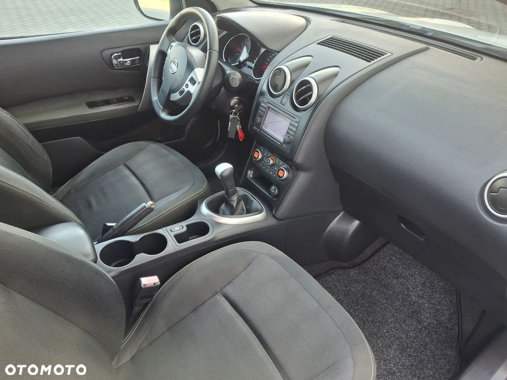 Nissan Qashqai 1.6 visia - 22