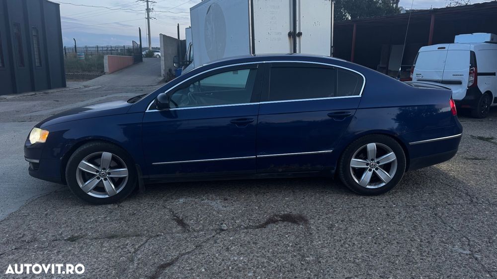 Volkswagen Passat - 3