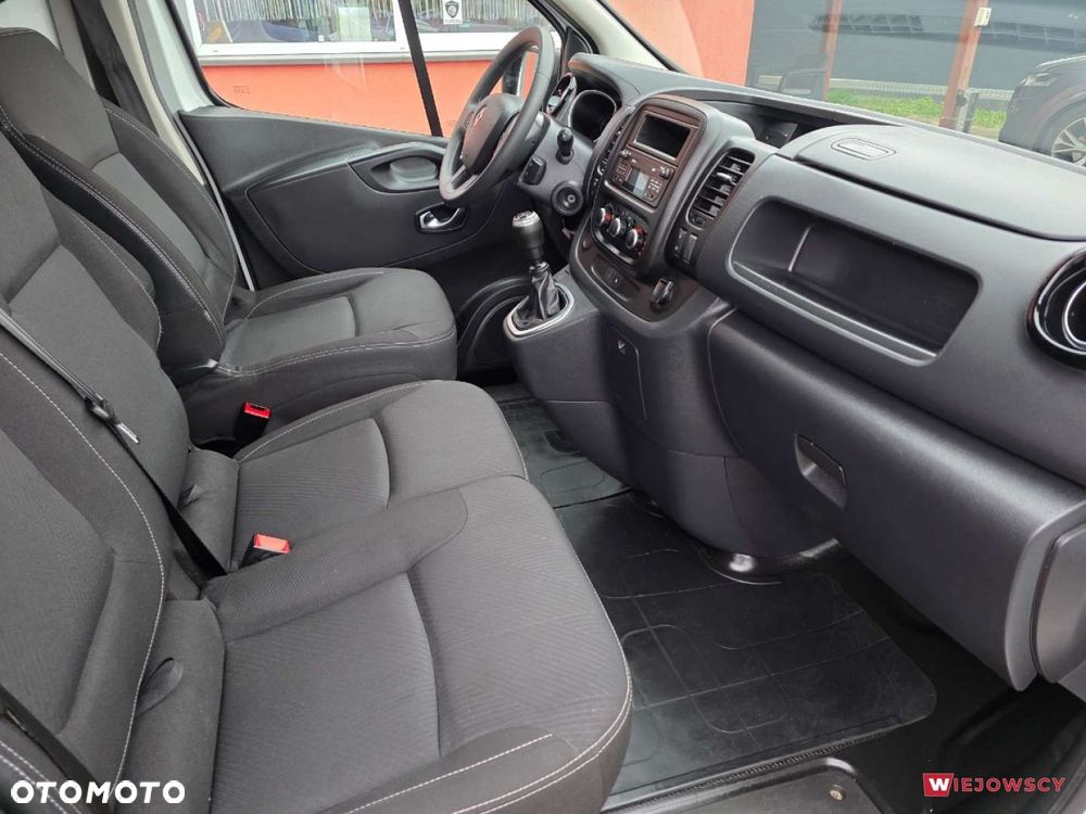 Renault Trafic - 17