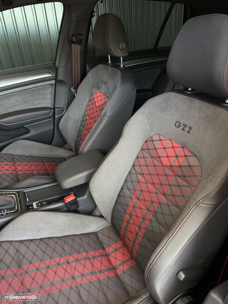 VW Golf GTI TCR 2.0 TSI OPF DSG - 12