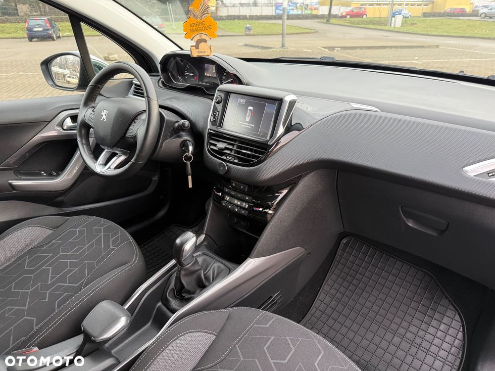 Peugeot 2008 PureTech 82 Style - 15