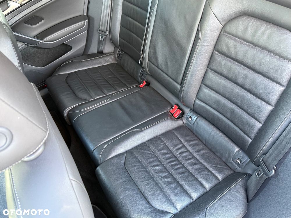 Volkswagen Golf VII 1.6 TDI BMT Highline - 20