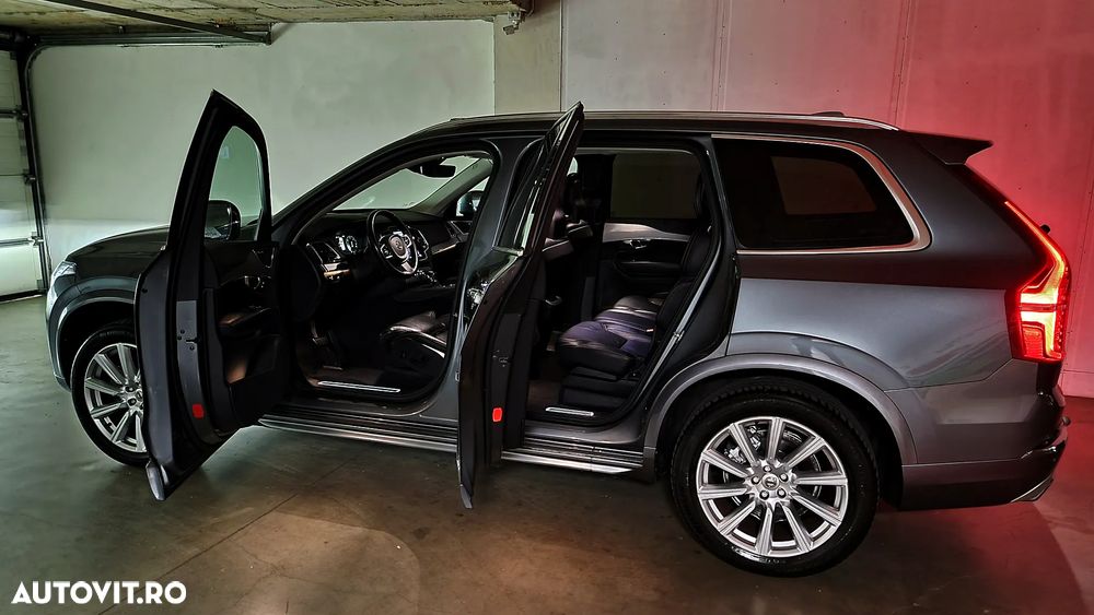 Volvo XC 90 D5 AWD Geartronic Inscription - 28