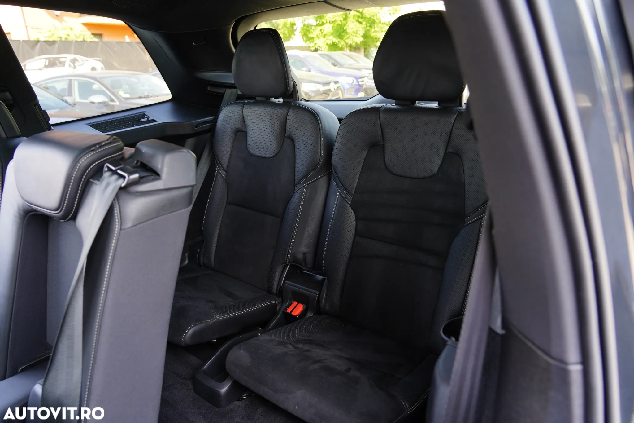 Volvo XC 90 AWD T8 Twin Engine Geartronic RDesign - 33