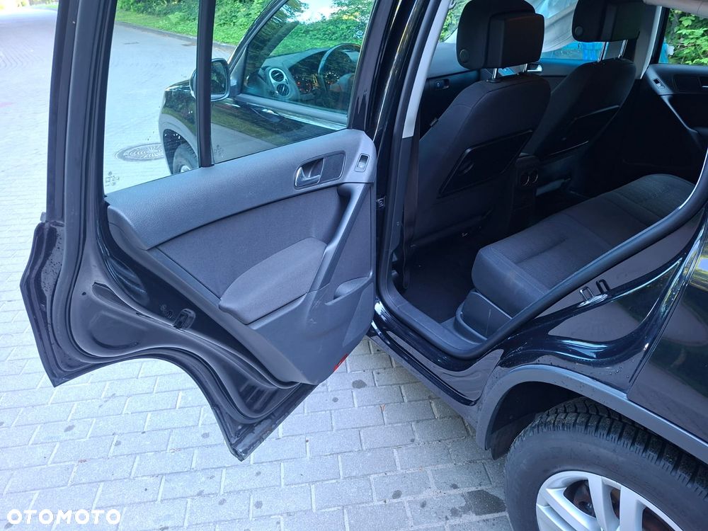 Volkswagen Tiguan - 11
