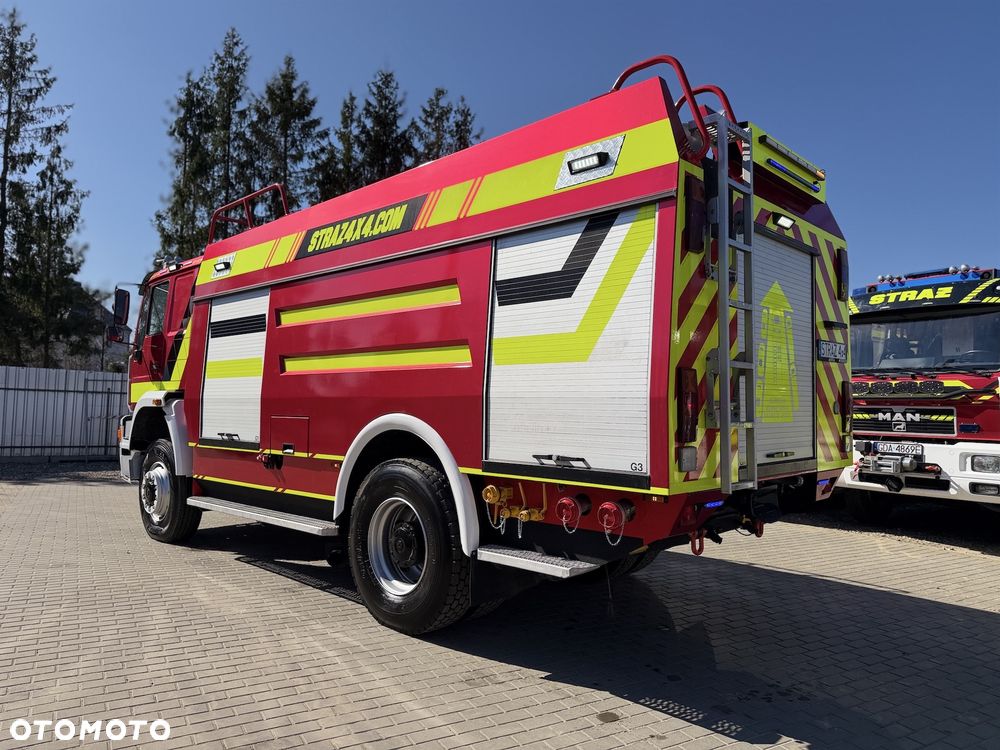 MAN Wóz strażacki CIĘŻKI Pojazd pożarniczy Straż pożarna MAN 18.284 4x4 6t wody+piana, CNBOP, działko dachowe, skrzynie dachowe, łańcuchy podrzutowe - 15
