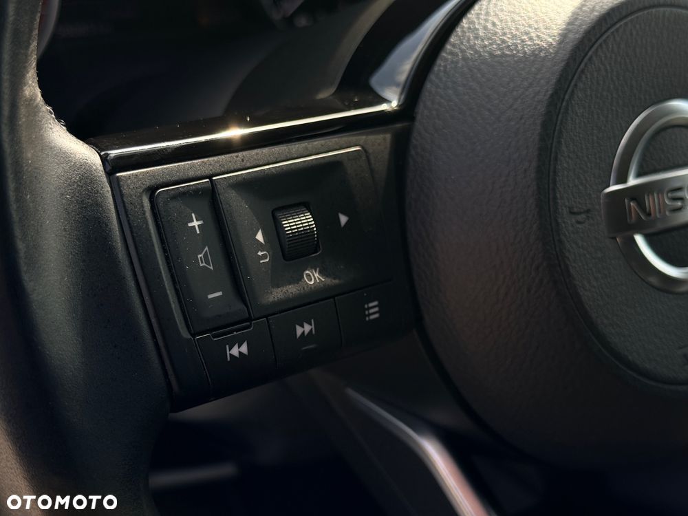 Nissan Qashqai 1.3 DIG-T MHEV N-Connecta - 9