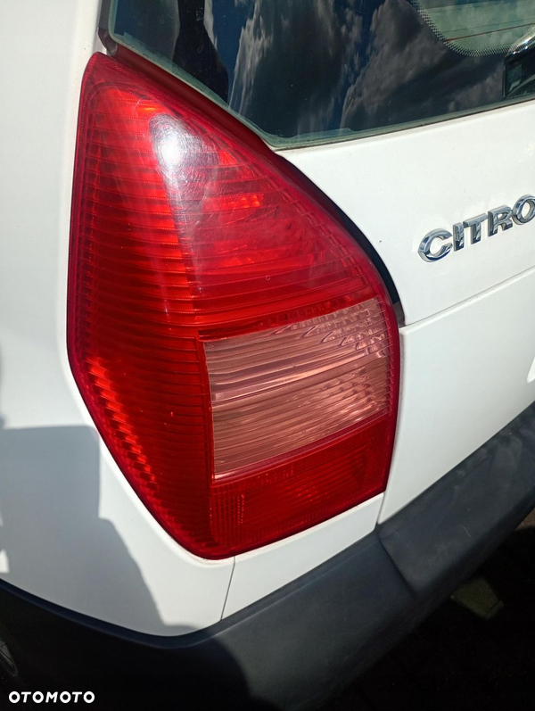 Citroen C2 03-09 LAMPA LEWA TYLNA TYŁ