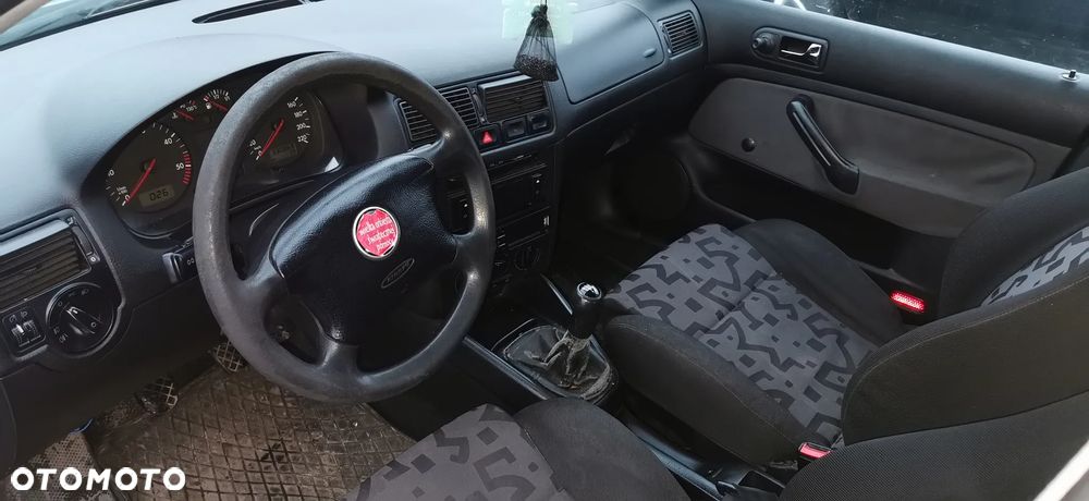 Volkswagen Golf 1.9 TDI Basis - 9