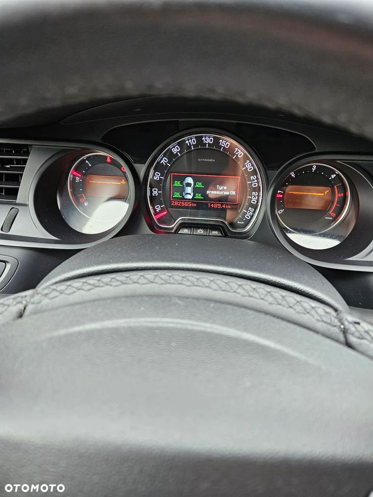 Citroën C5 HDi 140 FAP Exclusive - 9