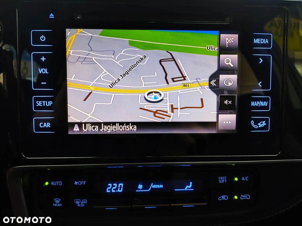 Toyota Auris Hybrid 135 Prestige - 9