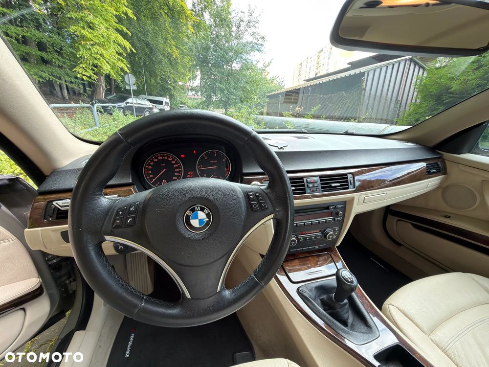 BMW Seria 3 320d DPF - 10