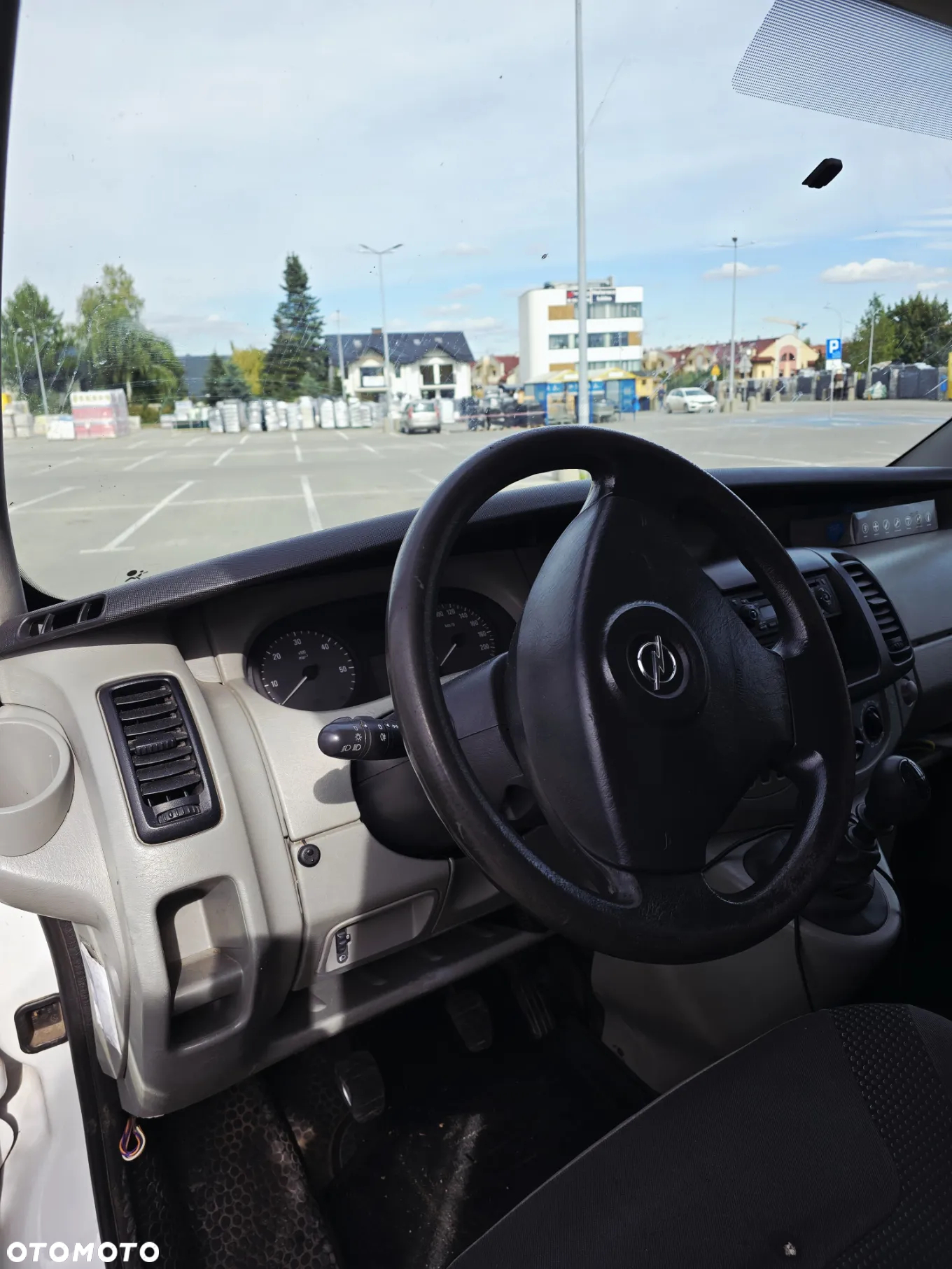 Opel Vivaro - 2