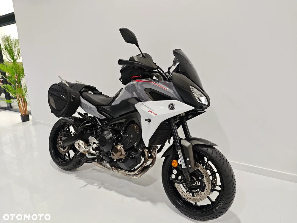 Yamaha MT - 6