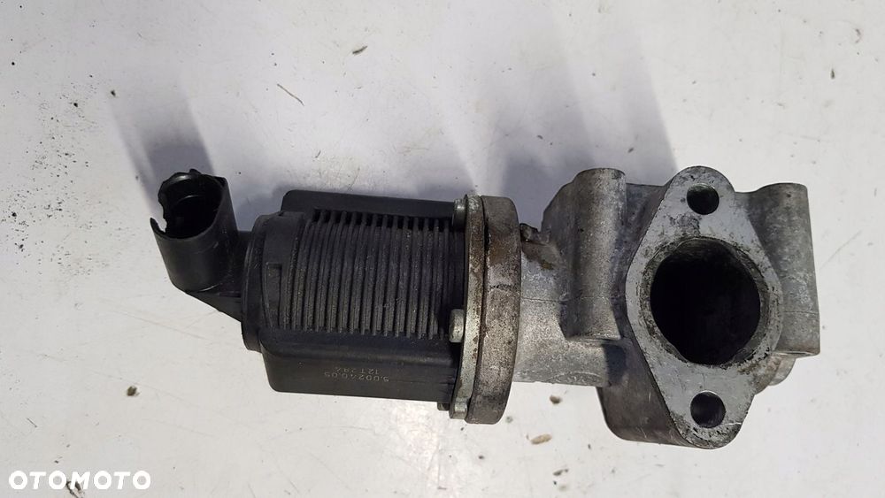 zawór EGR Opel Astra H Vectra 1.9 cdti - 1
