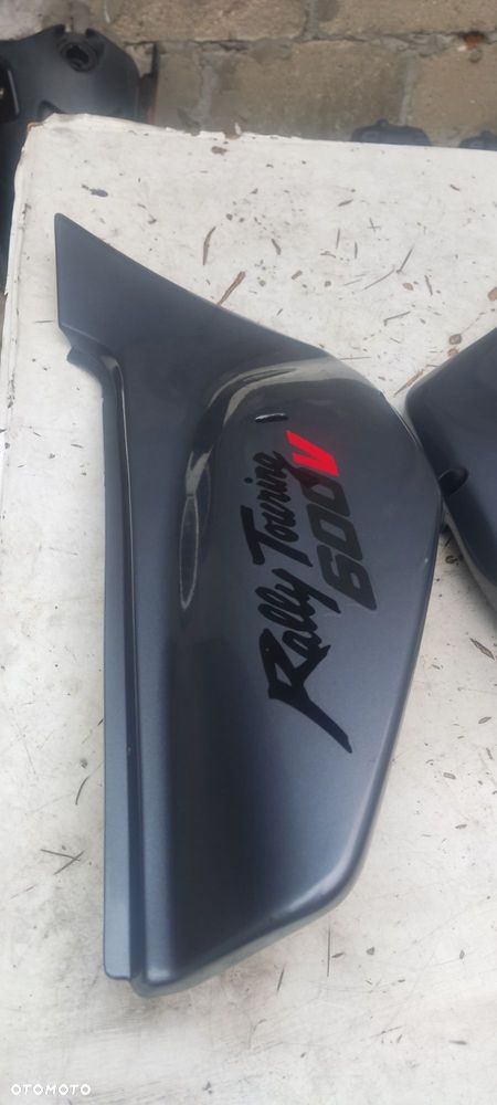 Honda transalp pd06 bok ogon boczek lewy - 1