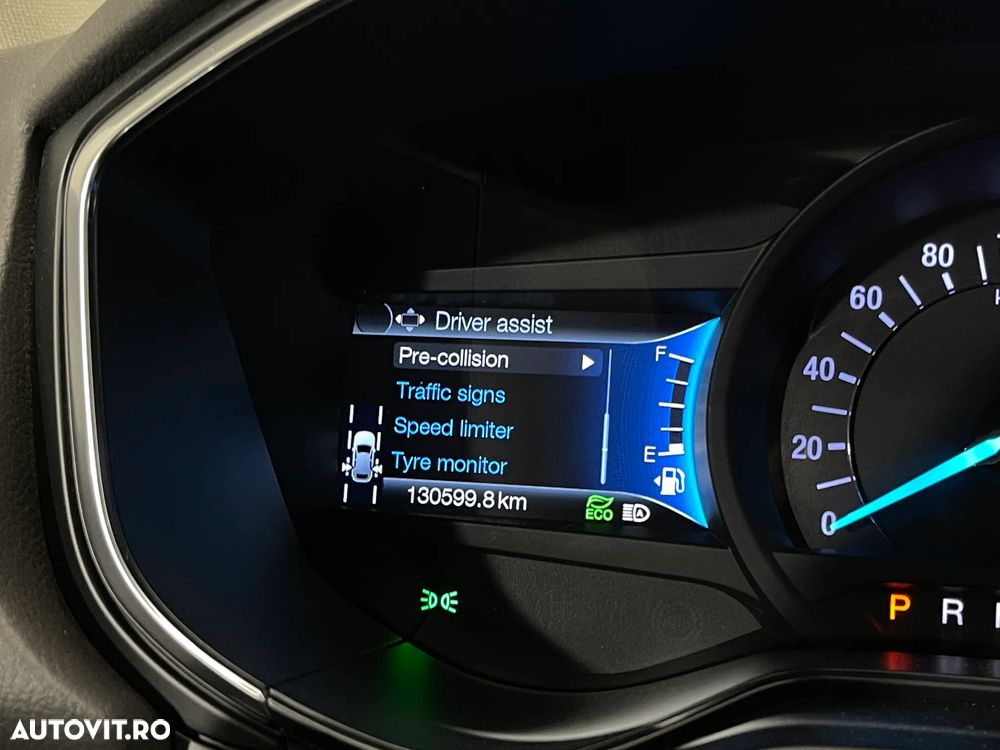 Ford Mondeo 2.0 HEV Titanium - 24