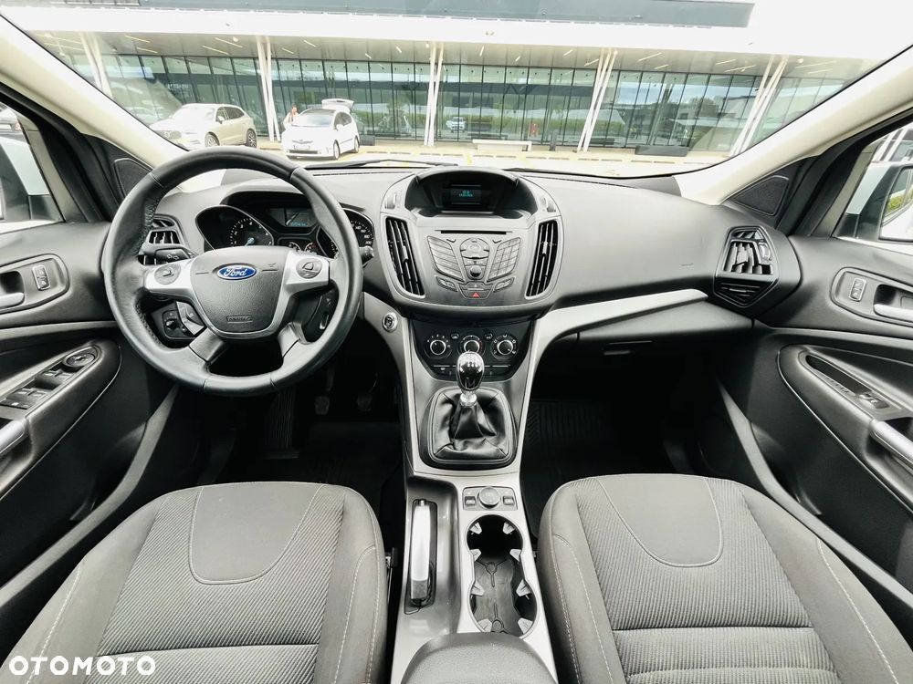 Ford Kuga 1.5 EcoBoost 2x4 Trend - 8