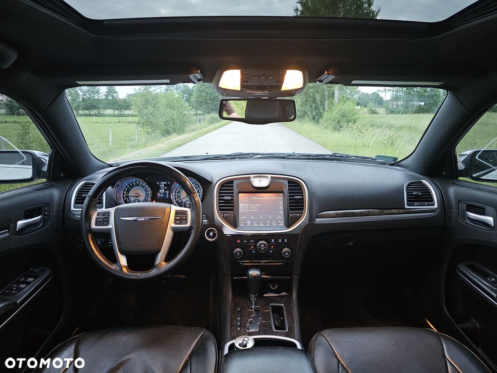 Chrysler 300C - 8
