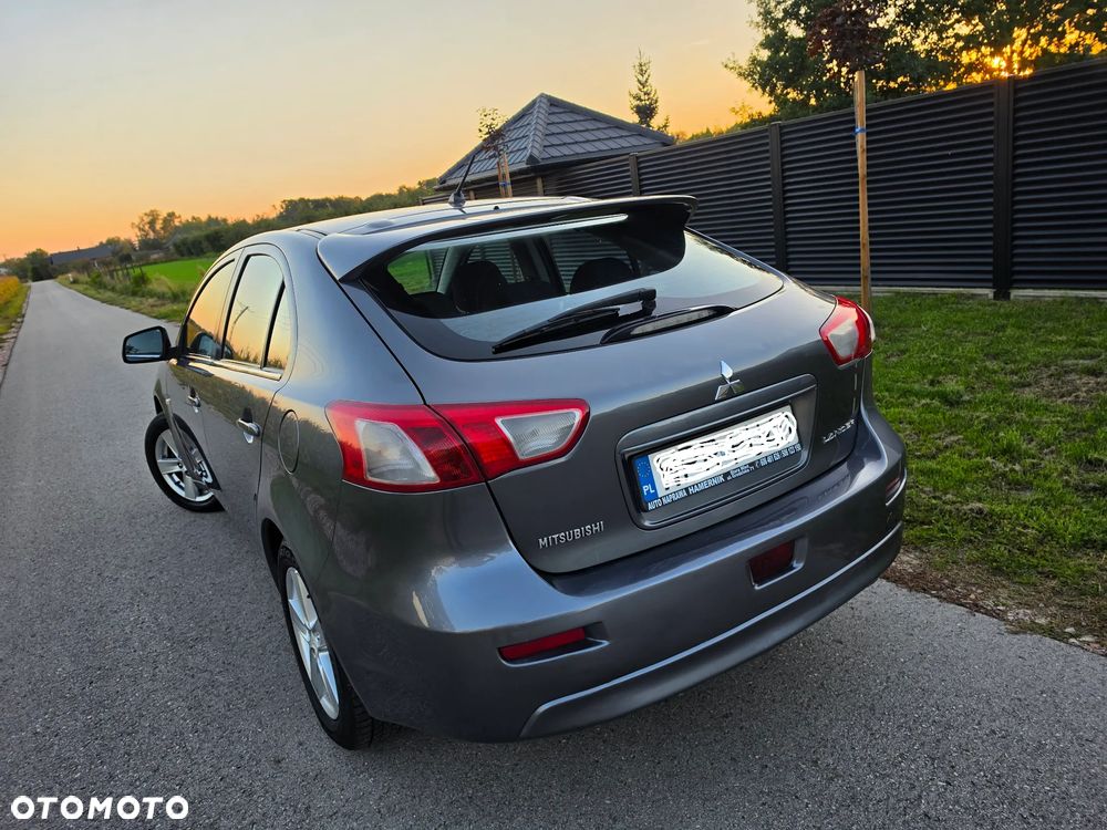 Mitsubishi Lancer 2009 photo 3