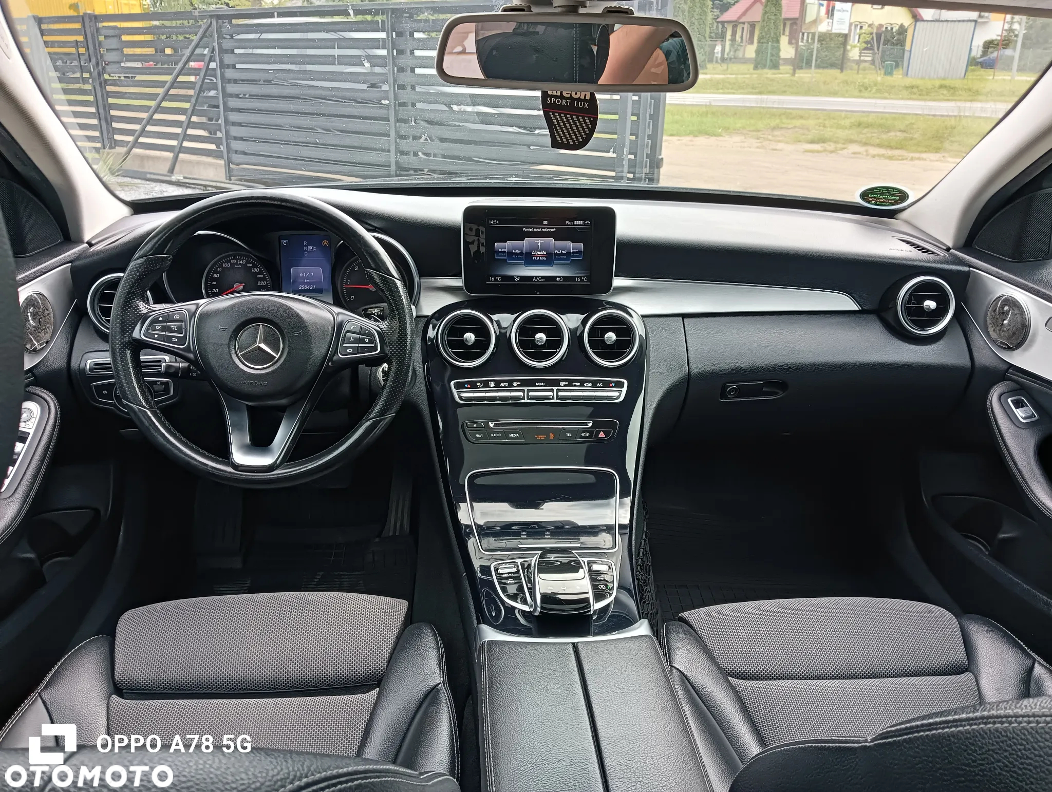 Mercedes-Benz Klasa C 220 CDI BlueEff 4-Matic Avantgarde - 11
